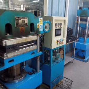 Gummi råmaterialer prøver og forskellige gummiblandinger